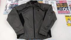 HONDA
Air-through UV jacket
Size: M