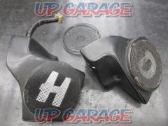 HarleyDavidson (Harley Davidson)
genuine speaker
2 pieces
Ultra (’94) removed