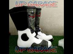 Size 45
pro biker pu
motocross boots racing shoes