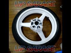 YAMAHAY genuine
ZF-R1
Front wheel