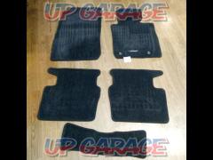 February price reduction!!
Mazda genuine
floor mat demio