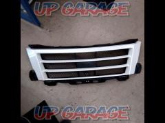 TRD
Front grille