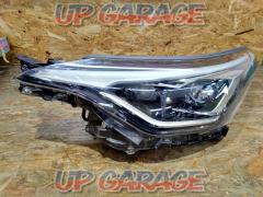 Toyota
C-HR late genuine
LED headlights
Left side only