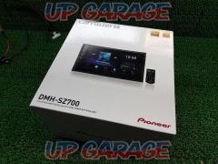 Price down!! Carrozzeria
DMH-SZ700
6.8V type wide VGA / Bluetooth / USB / tuner
DSP main unit
