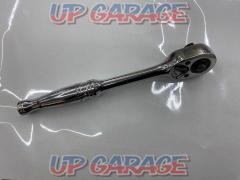 Snap-on
Ratchet with 3/8 push cancellation
F723A