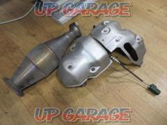 NISSAN K12 series march
Late genuine catalyst & exhaust manifold