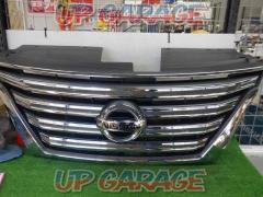 ◆Price reduced!!Nissan
Genuine front grille