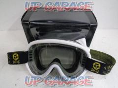 FUEL
FXS
GOGGLE
Motorcycle goggles
white