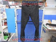 HYOD
Smart leather pants
Size 32 inches
Inseam about 81cm