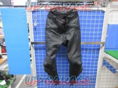 Dainese
Riding Leather Pants
Size 46
