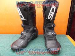 Size:26.5cmSIDIMAG-1
Racing boots