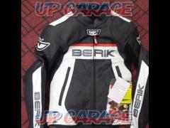 BERIK (Berwick)
LJ-1066-BK
Leather jacket
Black / White
46 size