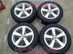 Great price reduction VOLVO
V40 original wheel
+
GOODYEAR (Goodyear)
ICE
NAVI
Eight