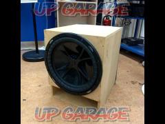KICKER
CompVR
CRV12
12 inches subwoofer speakers
Comes with homemade wooden box