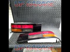 MAZDA
Genuine tail lens
[RX-7
FC3S
The previous fiscal year]