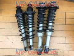Infinite?
Shock absorber/RS-R
Down suspension
4/4