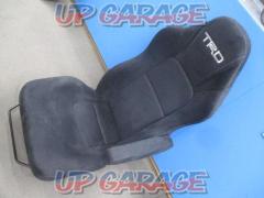 TRD (tea Earl Dee)
Sports seat (for driver's seat)
Hiace/200 series (up to 6th generation)