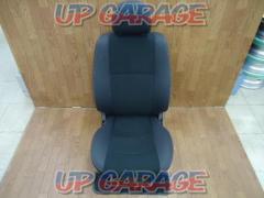 Toyota
200 series
Hiace
Type 5
Dark prime
Genuine reclining seat