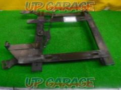 ◇Price reduced! Driver side/Right side/RH side Manufacturer unknown
Bottom fastened seat rail