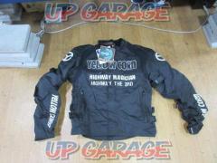 YeLLOW
CORN mesh jacket
3L size
*Kaviari