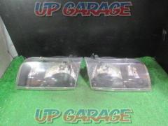 ford crown victoria
Genuine headlight
The main part only right-and-left set