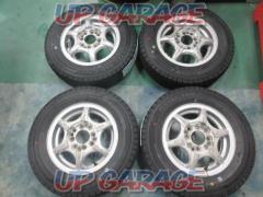 Manufacturer unknown 12 inch spoke wheels
+
KENDA (Kenda)
ICETEC
VAN'Z (Ice Tech
Buns)
WR01
145R12
6PR
LT
80 / 78N