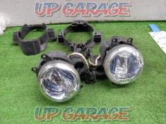 ◇ The price was reduced !! ◇ Toyota
Genuine fog lamp