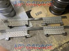 HIKARIAUTO/MADLYS
Square side step
+
Step board
Delica
D: 5