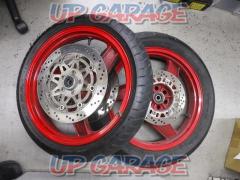 ◇ We lowered price
9KAWASAKI
GPZ900R genuine
Front and rear wheel set in two parts
