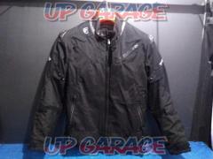 Size: M
RS Taichi
Cros
Nylon jacket
Inner Yes
RSJ 718