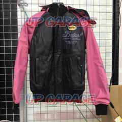 Fake leather jacket
Size: Ladies S