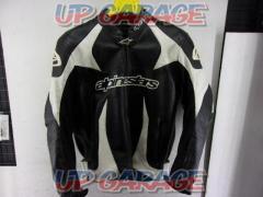 Size USA44/EUR54
Alpinestar x Monster Energy
Leather jacket