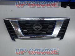 ◇ Price down! ◇ Nissan genuine
Front grille