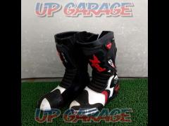 Size 40 (25.0cm)
Xpd
XP5S racing boots