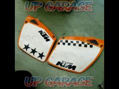 KTM
Genuine side cover
200EXC (year unknown)