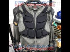 Size: LL
ROUGH &amp; ROAD
Inner protector