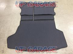 Y · MT
Rubber second seat back mat + luggage mat
50 system Prius