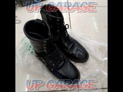 Size:25.5cmAVIREX
AV2100
YAMATO boots
black