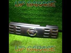 Cube / Z12
Nissan genuine
Front grille