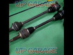 Price reduced for SXE10/Altezza Toyota genuine
Drive shaft