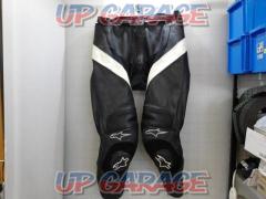 Alpine star
Leather pants
Size: 36