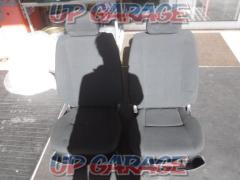 Toyota genuine 200 Hiace type 4
Genuine front seat
Right and left
Wide body
Super GL
