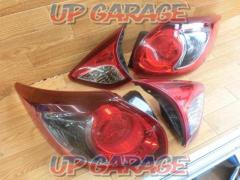 Mazda
KE system
CX-5 the previous year genuine tail lens
Left and right four-piece set
STANLEY:W0137/W0429