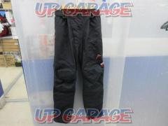 KUSHITAN (Kushitani)
K-26121
All weather pants
GORE-TEX
Size: M