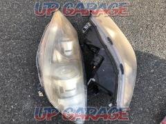 Price reduction Honda Genuine [HCHR-258/STANLEY
P4246]
Legend (KB1) genuine headlight
Right and left