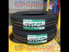 Only 2 tires TOYOV-02e