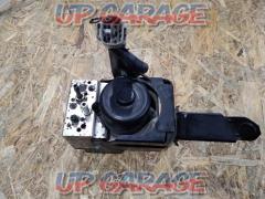 Toyota
100 series Chaser genuine ABS actuator
Product number: 44540-24010