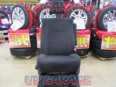 Toyota genuine 20 series Vellfire early model
2.4Z Platinum Selection Front Right Seat