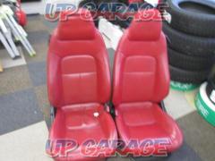 Price reduced for Daihatsu genuine Copen
L880K
Red leather seat
With heat sheeter
Left and right set!