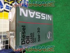 Nissan genuine diesel oil
4L
5W-30
(97B106367N)
